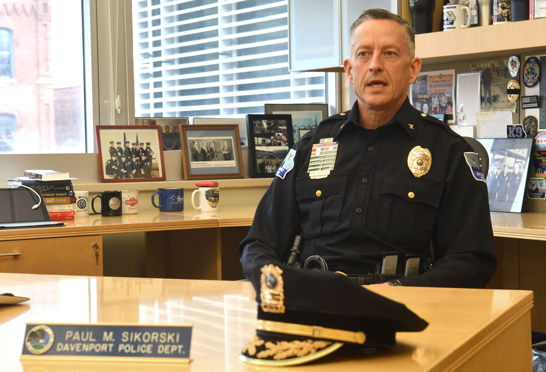 043022-qc-nws-sikorski-070